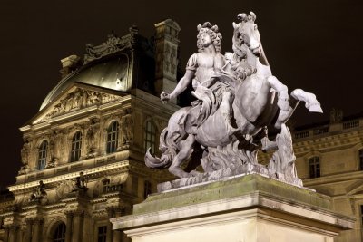 Pomnik Ludwika XIV przed Luwrem